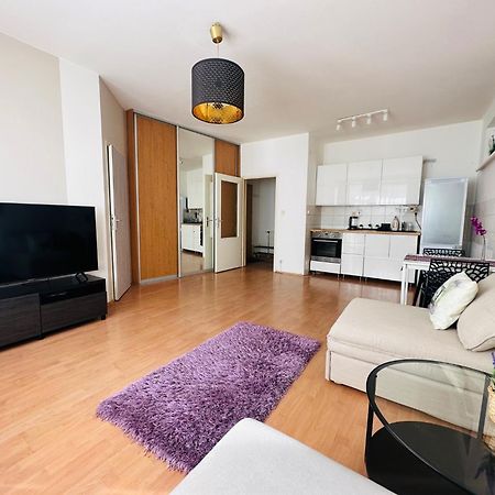 After Two Apartment Bratislava Eksteriør billede