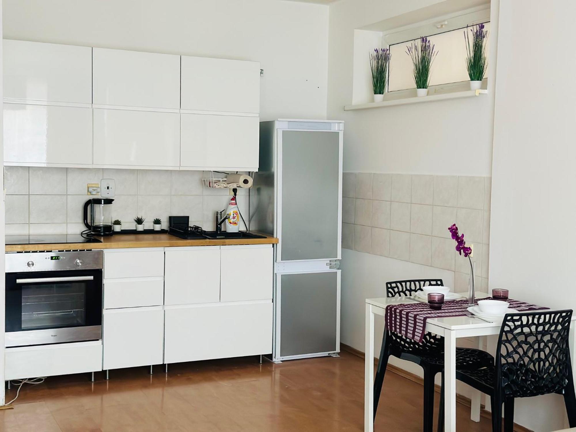 After Two Apartment Bratislava Eksteriør billede